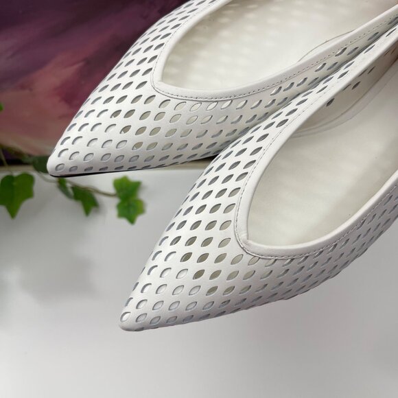 Nordstrom Scarlet Pointed Toe Flat in White Perforated Size 6 - Picture 9 of 14